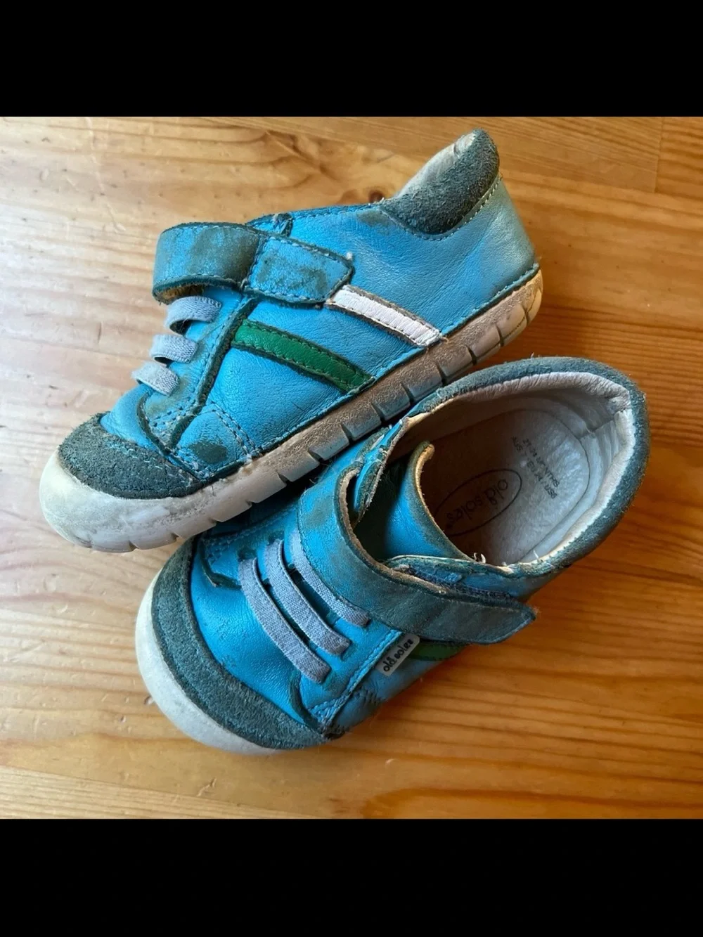 Old Soles Australian toddler sneakers Size 8t